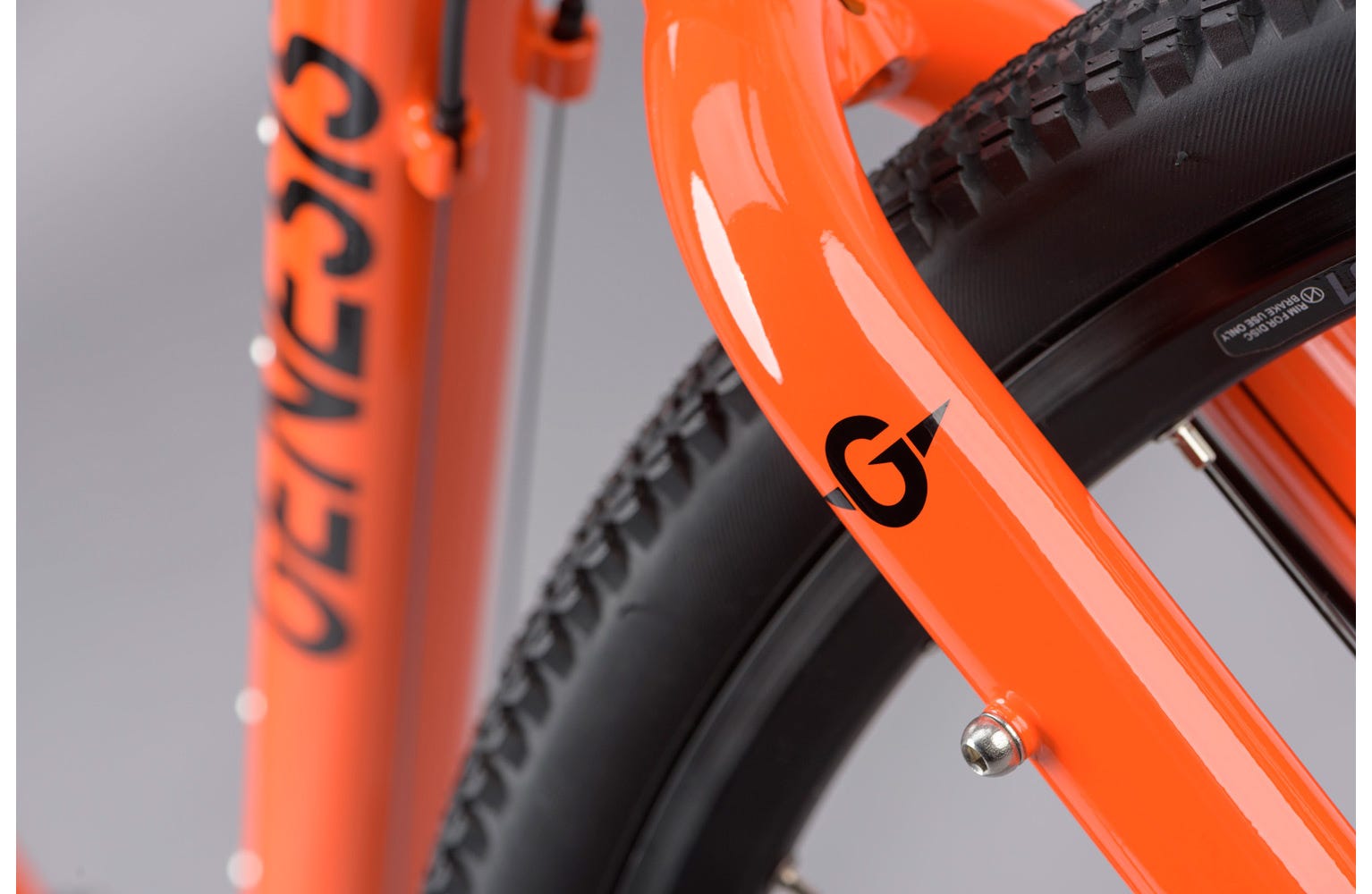 Genesis CDA 10 Gravel Bikes Freewheel