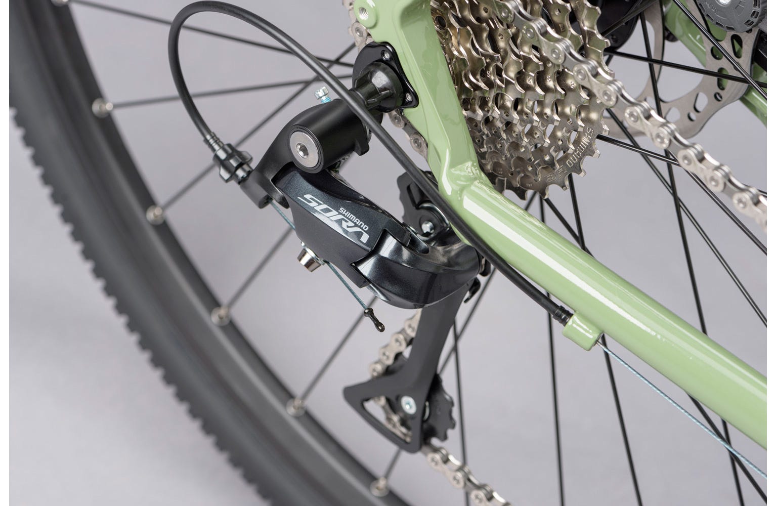 Genesis CDA 20 Gravel Bikes Freewheel