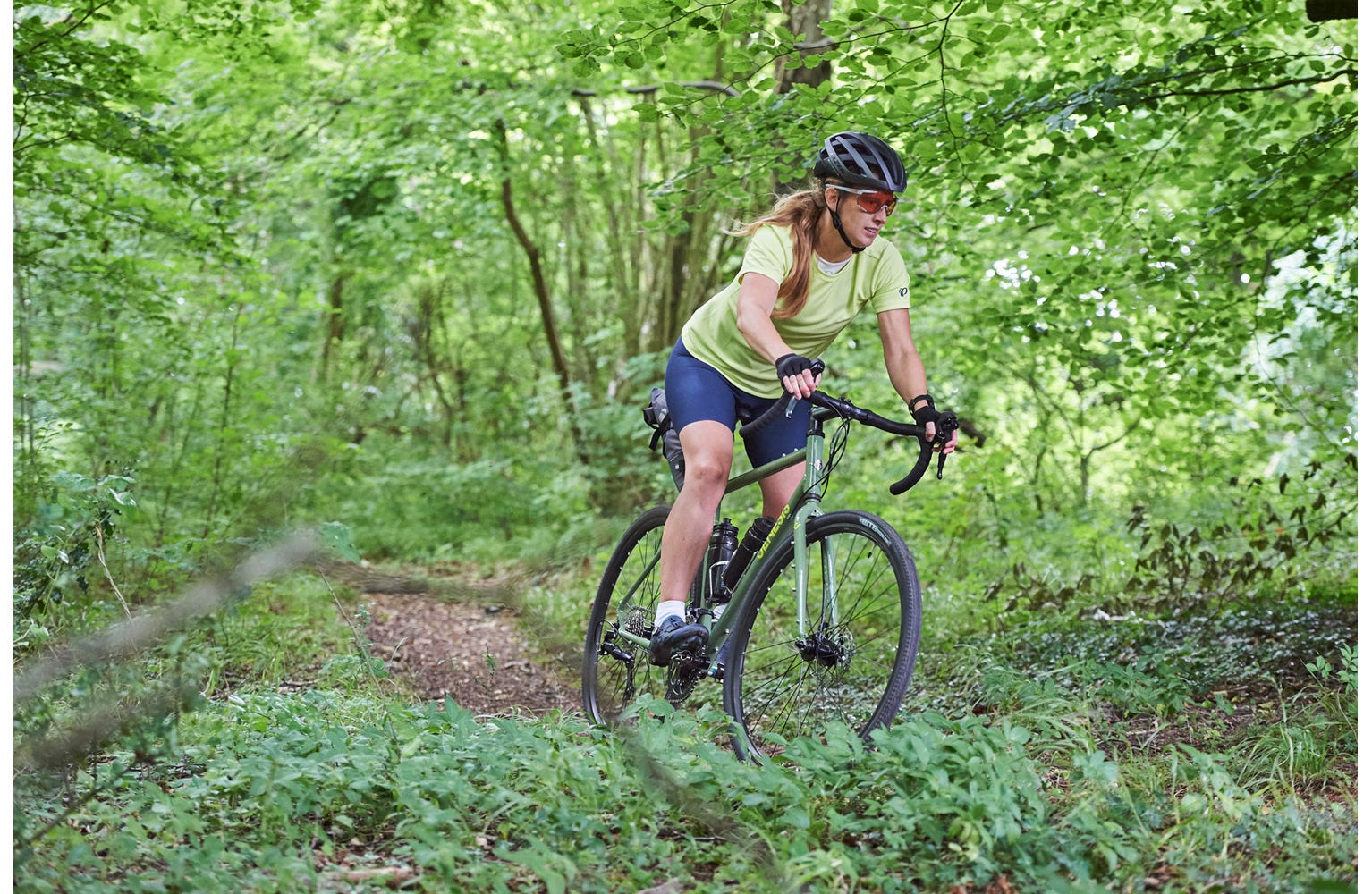 Genesis CDA 20 Gravel Bikes Freewheel